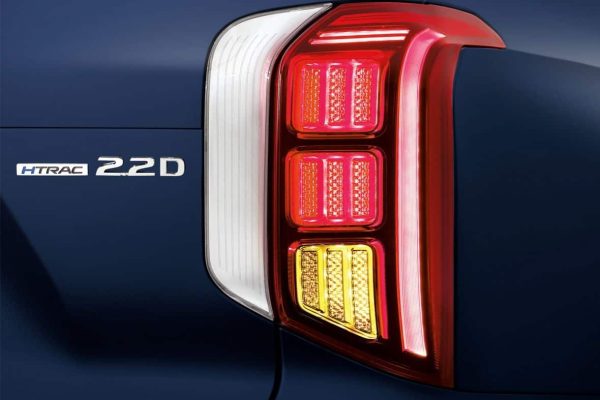LED rear taillights.